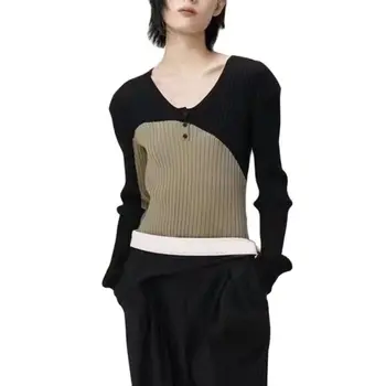 Новый вязаный топ контрастного цвета Hypotenuse Ранней осенью 2023 года, женский модный тонкий однобортный пуловер с длинным рукавом и V-образным вырезом